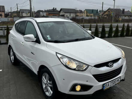Білий Хендай іх35, об'ємом двигуна 1.69 л та пробігом 220 тис. км за 13300 $, фото 1 на Automoto.ua