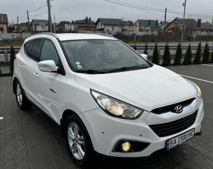 Білий Хендай іх35, об'ємом двигуна 1.69 л та пробігом 220 тис. км за 13100 $, фото 1 на Automoto.ua