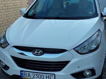 Хендай их35 2013 в Голованевске на Automoto.ua Белый Хендай их35, объемом двигателя 1.69 л и пробегом 218 тыс. км за 13800 $, фото 1 на Automoto.ua