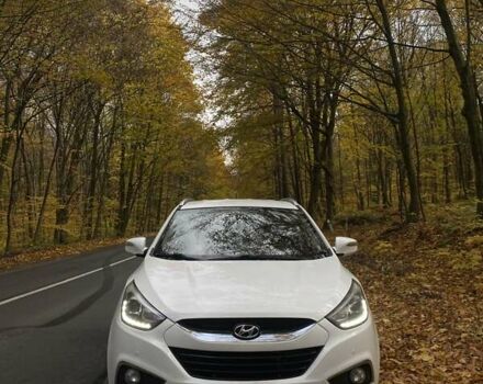 Хендай их35 2013 в Львове на Automoto.ua Белый Хендай их35, объемом двигателя 2 л и пробегом 297 тыс. км за 10800 $, фото 1 на Automoto.ua