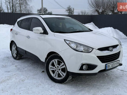 Білий Хендай іх35, об'ємом двигуна 2 л та пробігом 242 тис. км за 12750 $, фото 1 на Automoto.ua