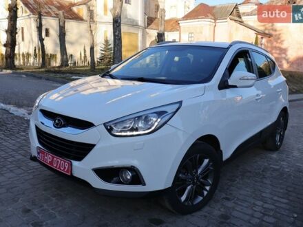 Белый Хендай их35, объемом двигателя 2 л и пробегом 251 тыс. км за 14499 $, фото 1 на Automoto.ua