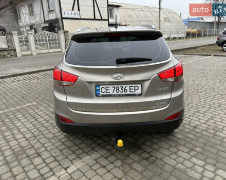 Бежевый Хендай их35, объемом двигателя 2 л и пробегом 220 тыс. км за 11700 $, фото 6 на Automoto.ua