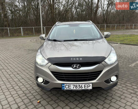 Бежевый Хендай их35, объемом двигателя 2 л и пробегом 220 тыс. км за 11700 $, фото 1 на Automoto.ua