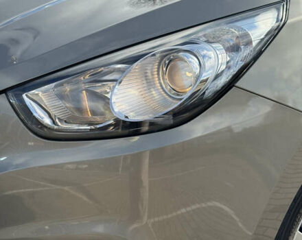 Бежевый Хендай их35, объемом двигателя 1.7 л и пробегом 220 тыс. км за 9900 $, фото 8 на Automoto.ua