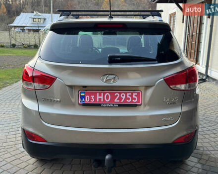Бежевый Хендай их35, объемом двигателя 2 л и пробегом 147 тыс. км за 11800 $, фото 30 на Automoto.ua