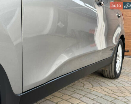 Бежевый Хендай их35, объемом двигателя 2 л и пробегом 147 тыс. км за 11800 $, фото 47 на Automoto.ua