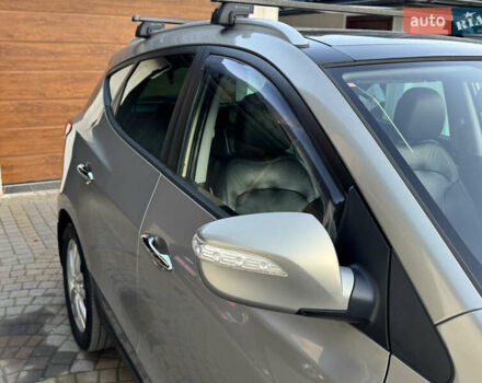 Бежевый Хендай их35, объемом двигателя 2 л и пробегом 147 тыс. км за 11800 $, фото 54 на Automoto.ua