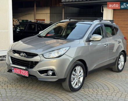 Бежевый Хендай их35, объемом двигателя 2 л и пробегом 147 тыс. км за 11800 $, фото 25 на Automoto.ua