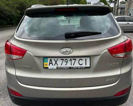 Бежевий Хендай іх35, об'ємом двигуна 0 л та пробігом 107 тис. км за 10100 $, фото 6 на Automoto.ua