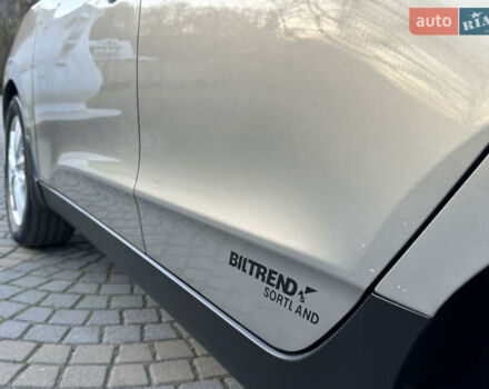 Бежевый Хендай их35, объемом двигателя 2 л и пробегом 147 тыс. км за 11800 $, фото 49 на Automoto.ua