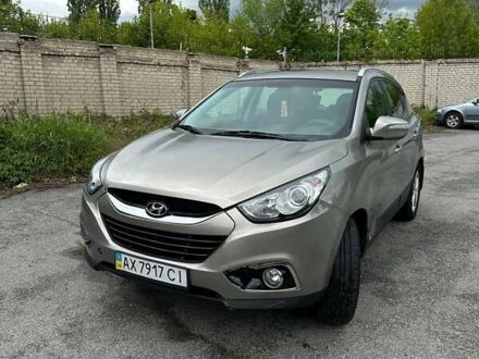 Бежевий Хендай іх35, об'ємом двигуна 0 л та пробігом 107 тис. км за 10100 $, фото 1 на Automoto.ua