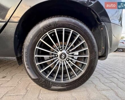 Черный Хендай их35, объемом двигателя 2 л и пробегом 160 тыс. км за 5900 $, фото 56 на Automoto.ua