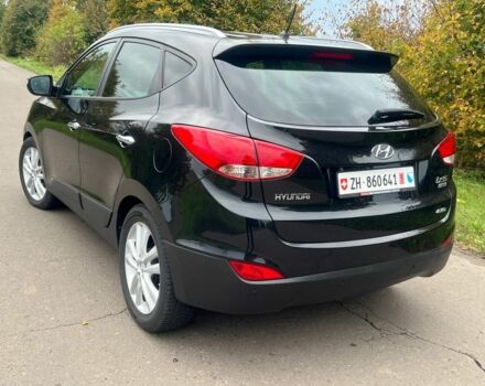 Черный Хендай их35, объемом двигателя 2 л и пробегом 233 тыс. км за 13500 $, фото 6 на Automoto.ua