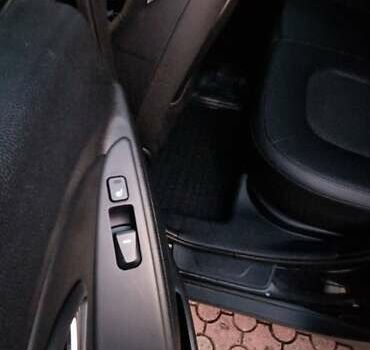 Черный Хендай их35, объемом двигателя 2 л и пробегом 264 тыс. км за 11900 $, фото 6 на Automoto.ua