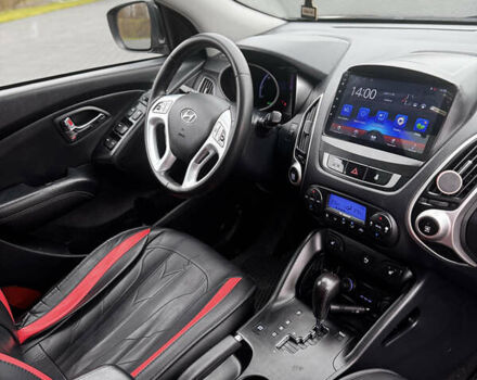 Черный Хендай их35, объемом двигателя 2 л и пробегом 178 тыс. км за 12350 $, фото 36 на Automoto.ua