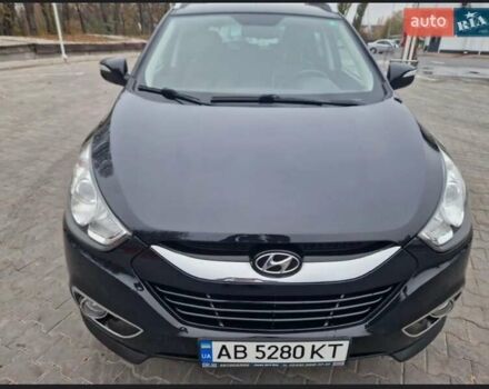 Чорний Хендай іх35, об'ємом двигуна 2 л та пробігом 119 тис. км за 12300 $, фото 16 на Automoto.ua