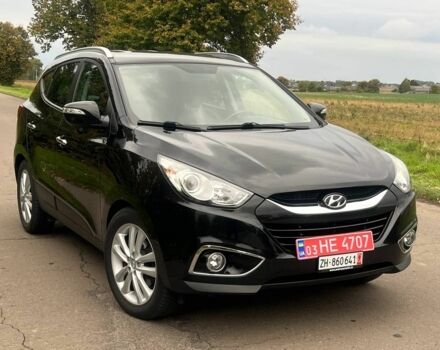 Черный Хендай их35, объемом двигателя 2 л и пробегом 233 тыс. км за 13500 $, фото 3 на Automoto.ua