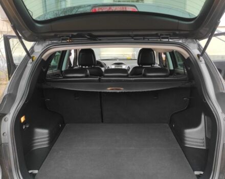 Черный Хендай их35, объемом двигателя 2 л и пробегом 249 тыс. км за 11900 $, фото 7 на Automoto.ua