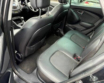 Чорний Хендай іх35, об'ємом двигуна 2 л та пробігом 141 тис. км за 4000 $, фото 11 на Automoto.ua