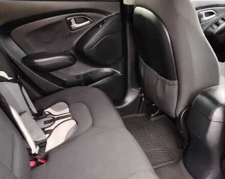 Черный Хендай их35, объемом двигателя 1.69 л и пробегом 250 тыс. км за 11888 $, фото 39 на Automoto.ua