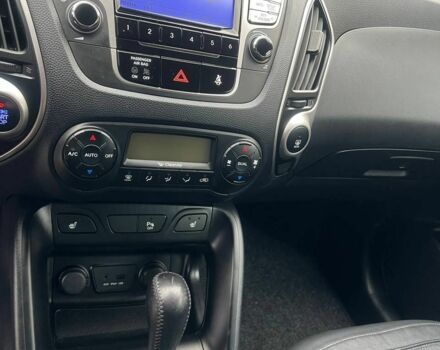 Черный Хендай их35, объемом двигателя 2 л и пробегом 233 тыс. км за 13500 $, фото 19 на Automoto.ua