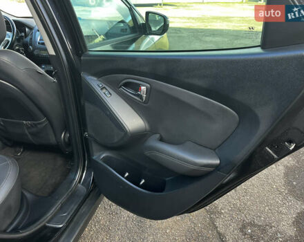 Черный Хендай их35, объемом двигателя 2 л и пробегом 225 тыс. км за 12999 $, фото 33 на Automoto.ua