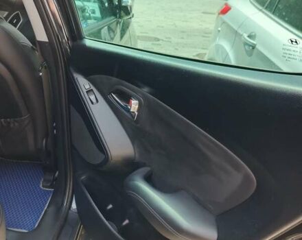 Чорний Хендай іх35, об'ємом двигуна 2 л та пробігом 119 тис. км за 12300 $, фото 26 на Automoto.ua