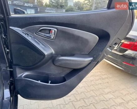 Черный Хендай их35, объемом двигателя 2 л и пробегом 160 тыс. км за 5900 $, фото 45 на Automoto.ua