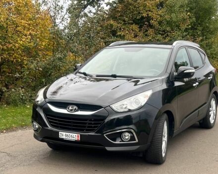 Черный Хендай их35, объемом двигателя 2 л и пробегом 233 тыс. км за 13500 $, фото 10 на Automoto.ua