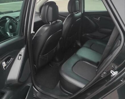 Черный Хендай их35, объемом двигателя 2 л и пробегом 249 тыс. км за 11900 $, фото 18 на Automoto.ua