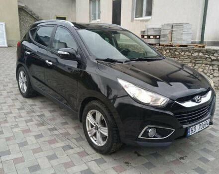 Черный Хендай их35, объемом двигателя 2 л и пробегом 111 тыс. км за 11900 $, фото 3 на Automoto.ua