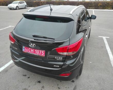 Черный Хендай их35, объемом двигателя 2 л и пробегом 249 тыс. км за 11900 $, фото 3 на Automoto.ua