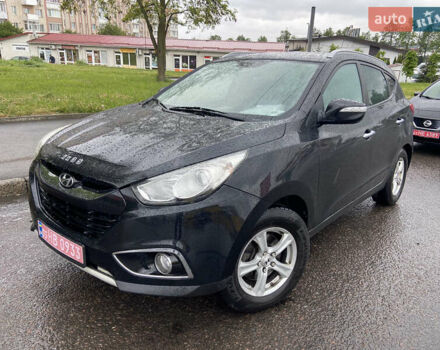Черный Хендай их35, объемом двигателя 2 л и пробегом 242 тыс. км за 11400 $, фото 3 на Automoto.ua