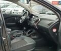 Черный Хендай их35, объемом двигателя 2 л и пробегом 200 тыс. км за 10990 $, фото 35 на Automoto.ua