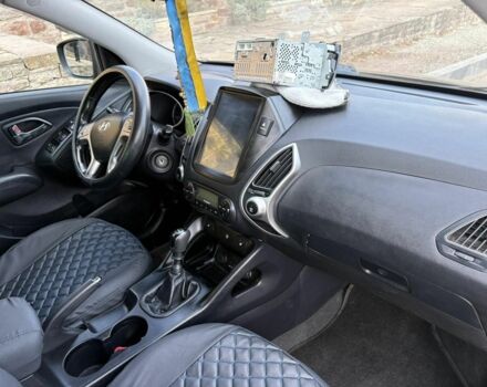 Хендай их35 2010 в Теребовле на Automoto.ua Черный Хендай их35, объемом двигателя 2 л и пробегом 261 тыс. км за 9700 $, фото 10 на Automoto.ua