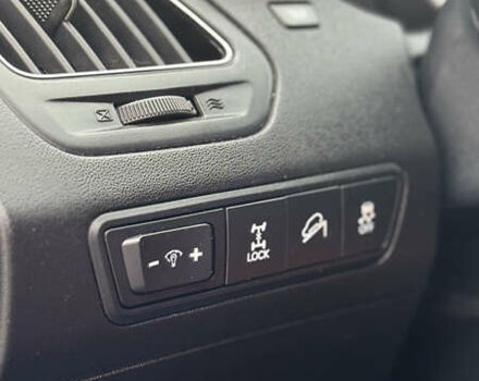 Черный Хендай их35, объемом двигателя 2 л и пробегом 178 тыс. км за 12350 $, фото 22 на Automoto.ua