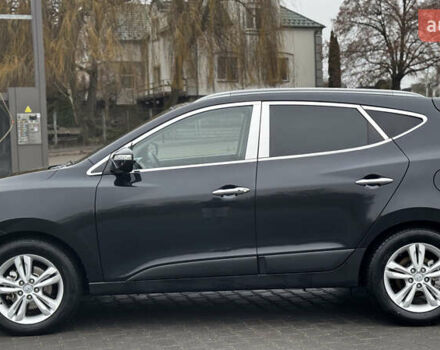 Черный Хендай их35, объемом двигателя 2 л и пробегом 178 тыс. км за 12350 $, фото 9 на Automoto.ua