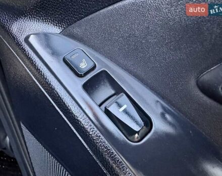 Черный Хендай их35, объемом двигателя 2 л и пробегом 160 тыс. км за 5900 $, фото 43 на Automoto.ua