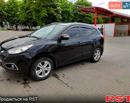 Черный Хендай их35, объемом двигателя 2 л и пробегом 290 тыс. км за 10500 $, фото 12 на Automoto.ua