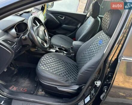 Хендай их35 2010 в Теребовле на Automoto.ua Черный Хендай их35, объемом двигателя 2 л и пробегом 261 тыс. км за 9700 $, фото 16 на Automoto.ua