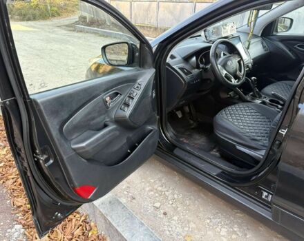 Хендай их35 2010 в Теребовле на Automoto.ua Черный Хендай их35, объемом двигателя 2 л и пробегом 261 тыс. км за 9700 $, фото 15 на Automoto.ua