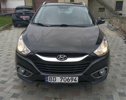 Черный Хендай их35, объемом двигателя 2 л и пробегом 111 тыс. км за 11900 $, фото 2 на Automoto.ua