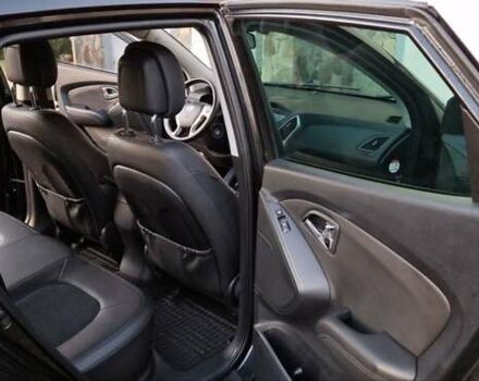 Черный Хендай их35, объемом двигателя 2 л и пробегом 264 тыс. км за 11900 $, фото 8 на Automoto.ua