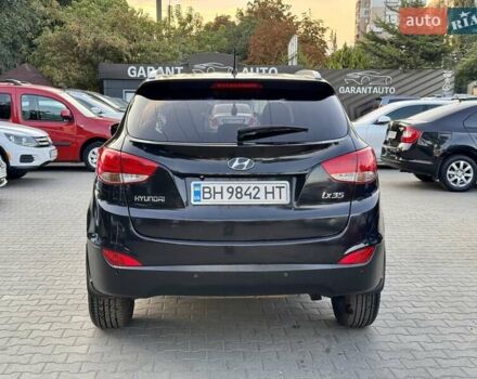 Черный Хендай их35, объемом двигателя 2 л и пробегом 160 тыс. км за 5900 $, фото 9 на Automoto.ua