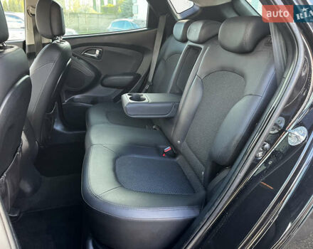 Черный Хендай их35, объемом двигателя 2 л и пробегом 225 тыс. км за 12899 $, фото 30 на Automoto.ua