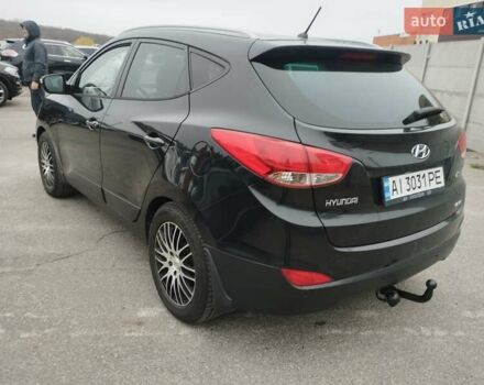 Черный Хендай их35, объемом двигателя 2 л и пробегом 230 тыс. км за 9500 $, фото 12 на Automoto.ua