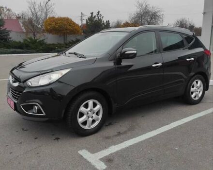 Черный Хендай их35, объемом двигателя 2 л и пробегом 249 тыс. км за 11900 $, фото 3 на Automoto.ua