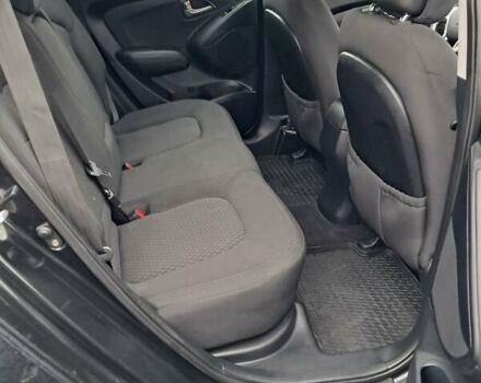 Чорний Хендай іх35, об'ємом двигуна 1.7 л та пробігом 167 тис. км за 10900 $, фото 5 на Automoto.ua