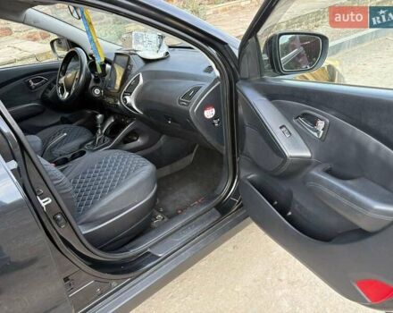 Хендай их35 2010 в Теребовле на Automoto.ua Черный Хендай их35, объемом двигателя 2 л и пробегом 261 тыс. км за 9700 $, фото 7 на Automoto.ua